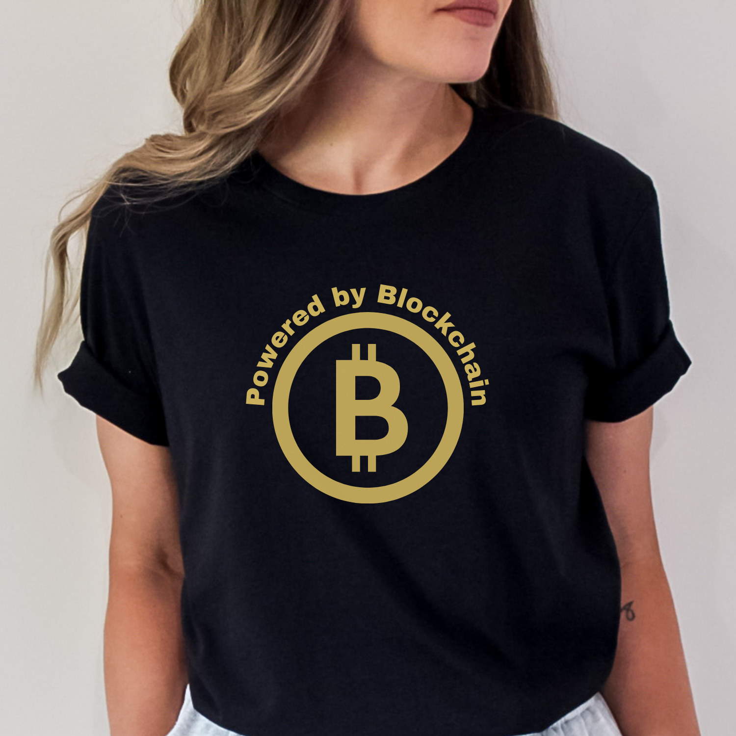 Black bitcoin tee, Powered by Blockchain. 