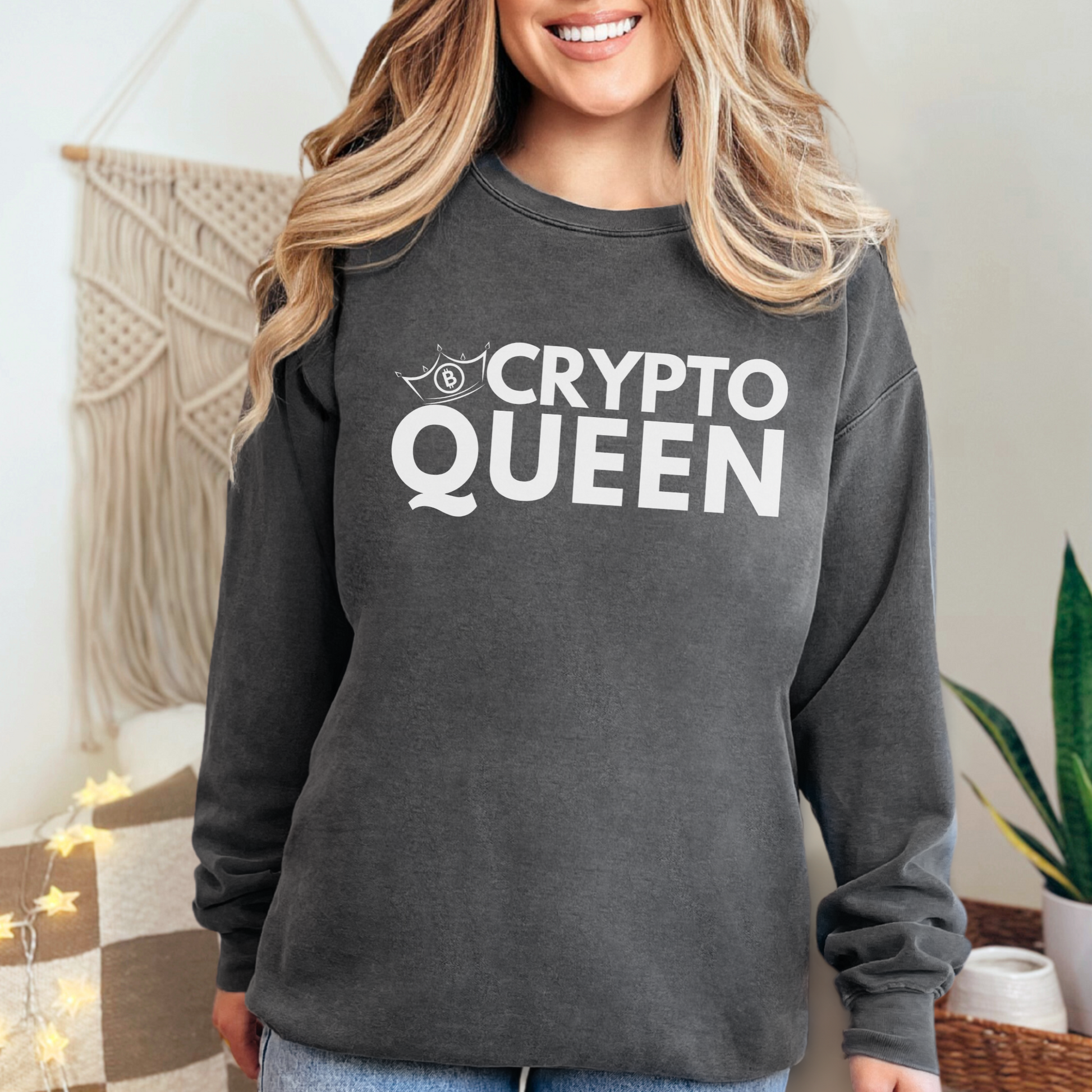 Pepper Comfort Colors 1566 Sweatshirt that says "Crypto Queen" with a Bitcoin crown. Perfect gift for women in finance and tech, supports of crypto currency and those that see the future of banking is digital - blockchain.